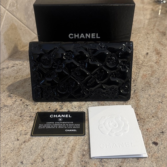 Chanel Monaco Black Patent Leather Wallet - Picture 10 of 16